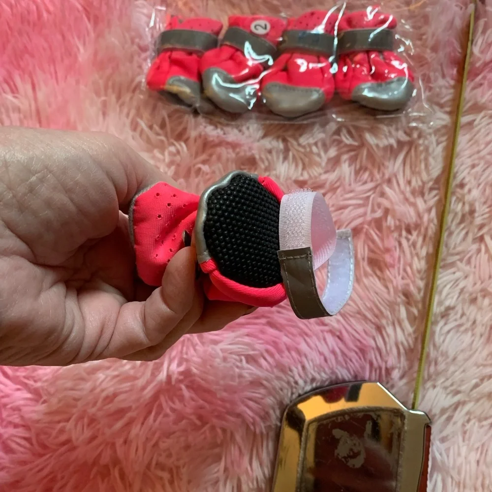 NWT Stylish Pink and Silver Size 2 doggie booties. 4 count.